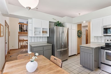 11409 Bren Rd, Hopkins, MN 55343 - photo 7