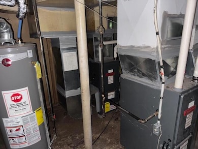 2748 N 44th St unit 2750, Milwaukee, WI 53210 - photo 6