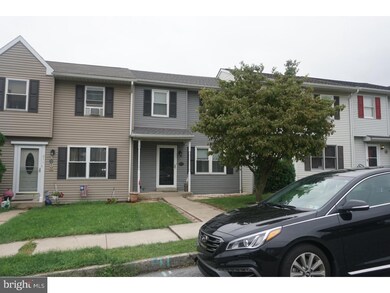 213 Bartlett St, Reading, PA 19611 - photo 2