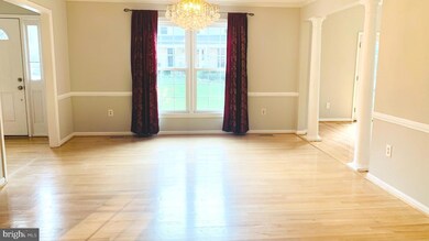 1992 Hidden Fox Way, Vienna, VA 22182 - photo 6