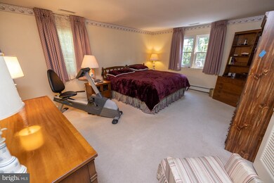 661 Berry Ln, Media, PA 19063 - photo 3