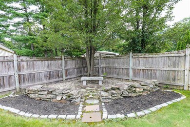 10 Bailey St, Nashua, NH 03063 - photo 4