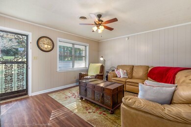 2641 Williamsburg Lane-Interior-1