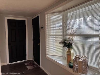 6357 Denton Rd, Belleville, MI 48111 - photo 5