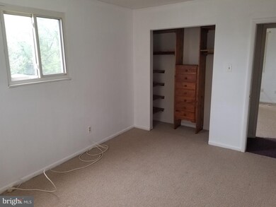 404 Jamestown Rd, Beverly, NJ 08010 - photo 6