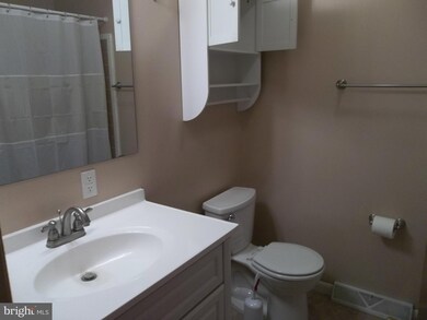 45336 Elmbrook Dr, California, MD 20619 - photo 3