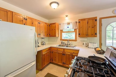 211 Edgartown Vineyard Haven Rd, Tisbury, MA 02568 - photo 2