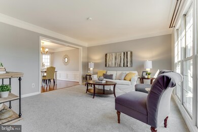 2870 Chevoit Hill Ct, Woodbridge, VA 22191 - photo 5