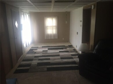 602 E 6th St S, Newton, IA 50208 - photo 5