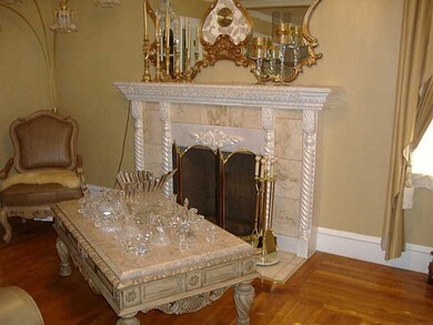 9 Crescent St, Providence, RI 02907 - photo 2