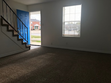 362 Peabody Dr unit 4, Clarksville, TN 37042 - photo 3