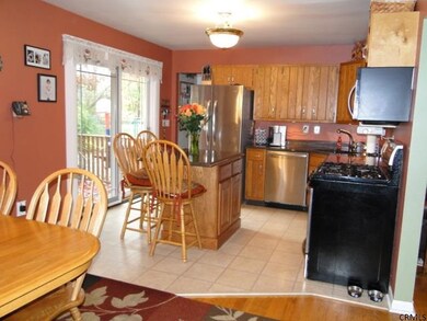 14 Friar Tuck Rd, Albany, NY 12203 - photo 6