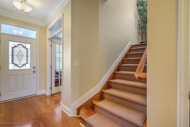 05-FOYER