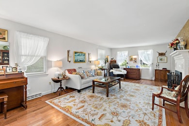 39 Bennets Neck Dr, Pocasset, MA 02559 - photo 5