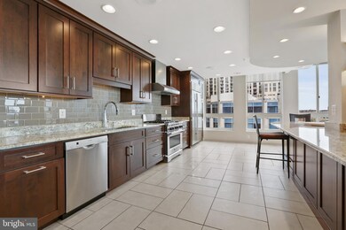 717 President St, Baltimore, MD 21202 - photo 7