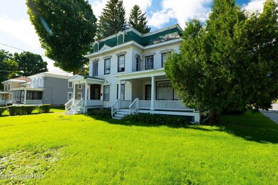 24-web-or-mls-659EMainSt-24