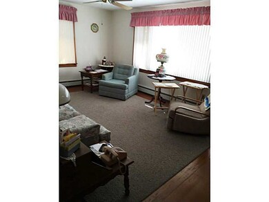 37 Gardner St, Pawtucket, RI 02861 - photo 5