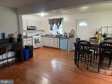 114 4th Ave, Halethorpe, MD 21227 - photo 6