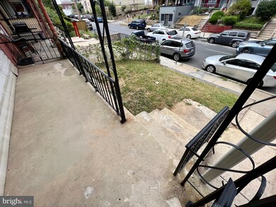 531 N 8th St, Reading, PA 19601 - photo 2