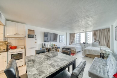 19201 Collins Ave unit 822, Sunny Isles Beach, FL 33160 - photo 5