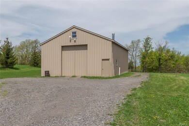 32' X 48' Pole Barn