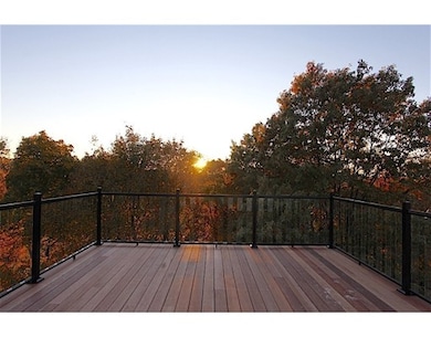 202 Rawson Rd unit 3, Brookline, MA 02445 - photo 3