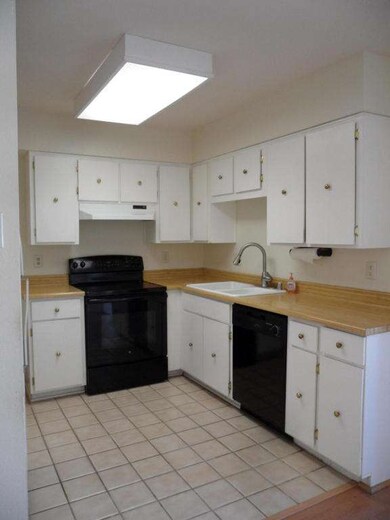 Vaughn kitchen 2