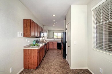 6.   6j. Kitchen