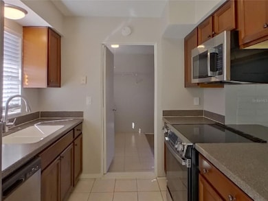 unlisted-address, Saint Petersburg, FL 33710 - photo 6