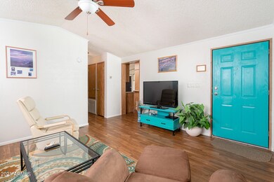 03_Living-Room_02