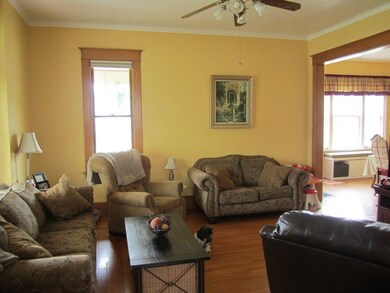 403 N Jackson St, Auburn, IN 46706 - photo 2