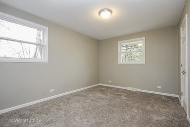 3406 Hickory Ln, Hazel Crest, IL 60429 - photo 7