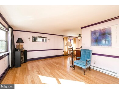 1337 E Prospect Ave, North Wales, PA 19454 - photo 3