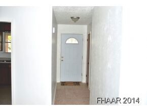 916 Holly St, Copperas Cove, TX 76522 - photo 3