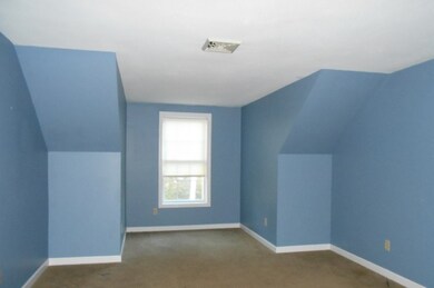 234 Kingston Rd, Danville, NH 03819 - photo 3