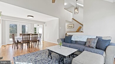 15051 Holleyside Dr, Dumfries, VA 22025 - photo 4