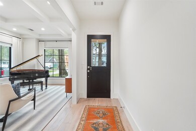 1574 Sue Barnett Dr, Houston, TX 77018 - photo 5