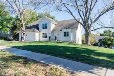 5723 Richards Cir, Shawnee, KS 66216 - photo 2