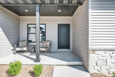 2404 Boulder Dr, Normal, IL 61761 - photo 3