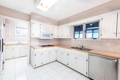 5524 Westgate St, Shawnee, KS 66216 - photo 6