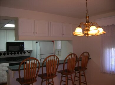 Kitchen + Dining Room Combo