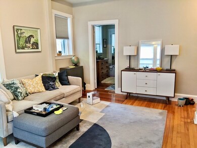 176 Winthrop Rd unit 7, Brookline, MA 02445 - photo 4