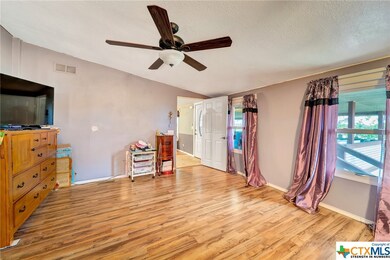 921 Kubitz Rd, Copperas Cove, TX 76522 - photo 4