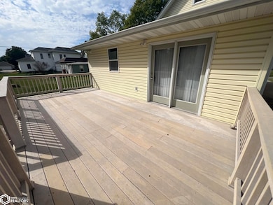 1012 Summer St, Grinnell, IA 50112 - photo 4