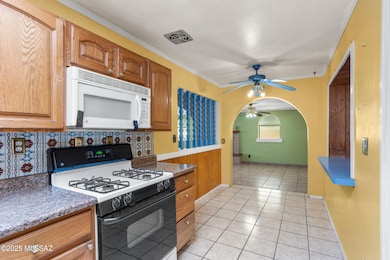12_142 w borrego st-6