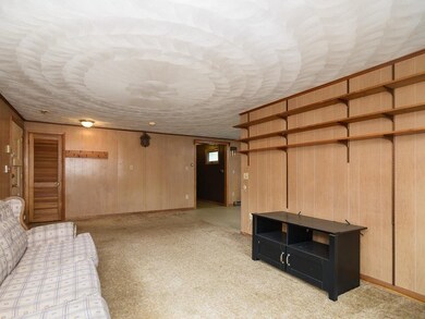 14 Off Shore Dr, Charlton, MA 01507 - photo 5