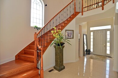 002_Foyer.jpg