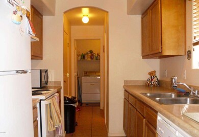 12th St Kitchen 1