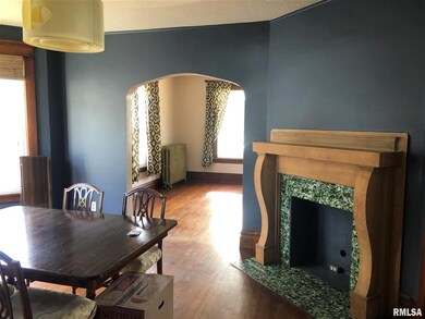 720 E High St, Davenport, IA 52803 - photo 4