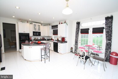 15121 Roving Wood Dr, Bowie, MD 20715 - photo 5